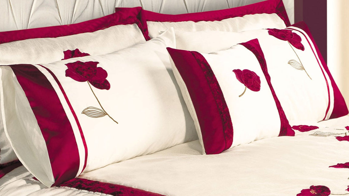 Intimates Amelia Cushion