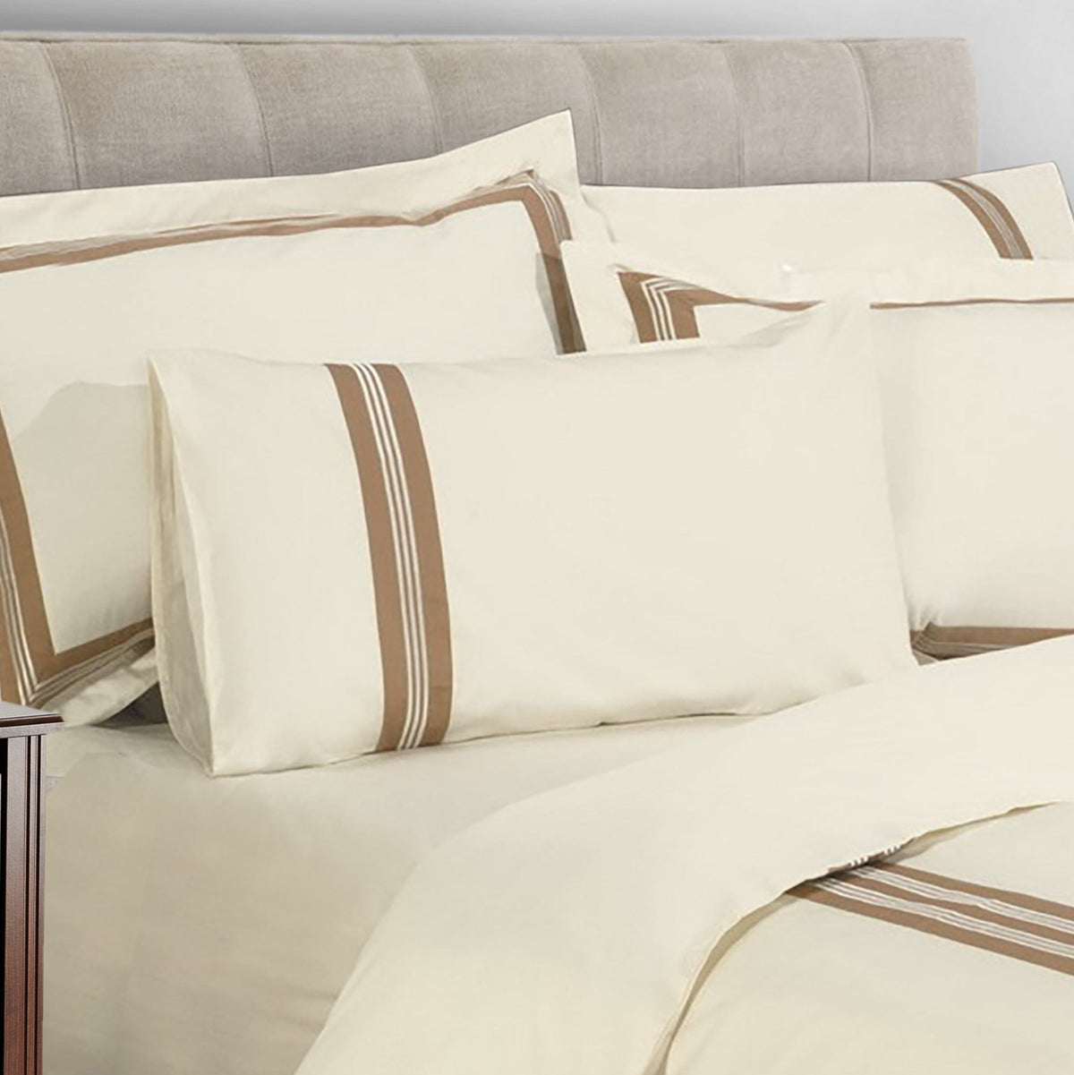 Sweet Dreams Knightsbridge 100% Egyptian Cotton 330 Thread Count Pillowcase