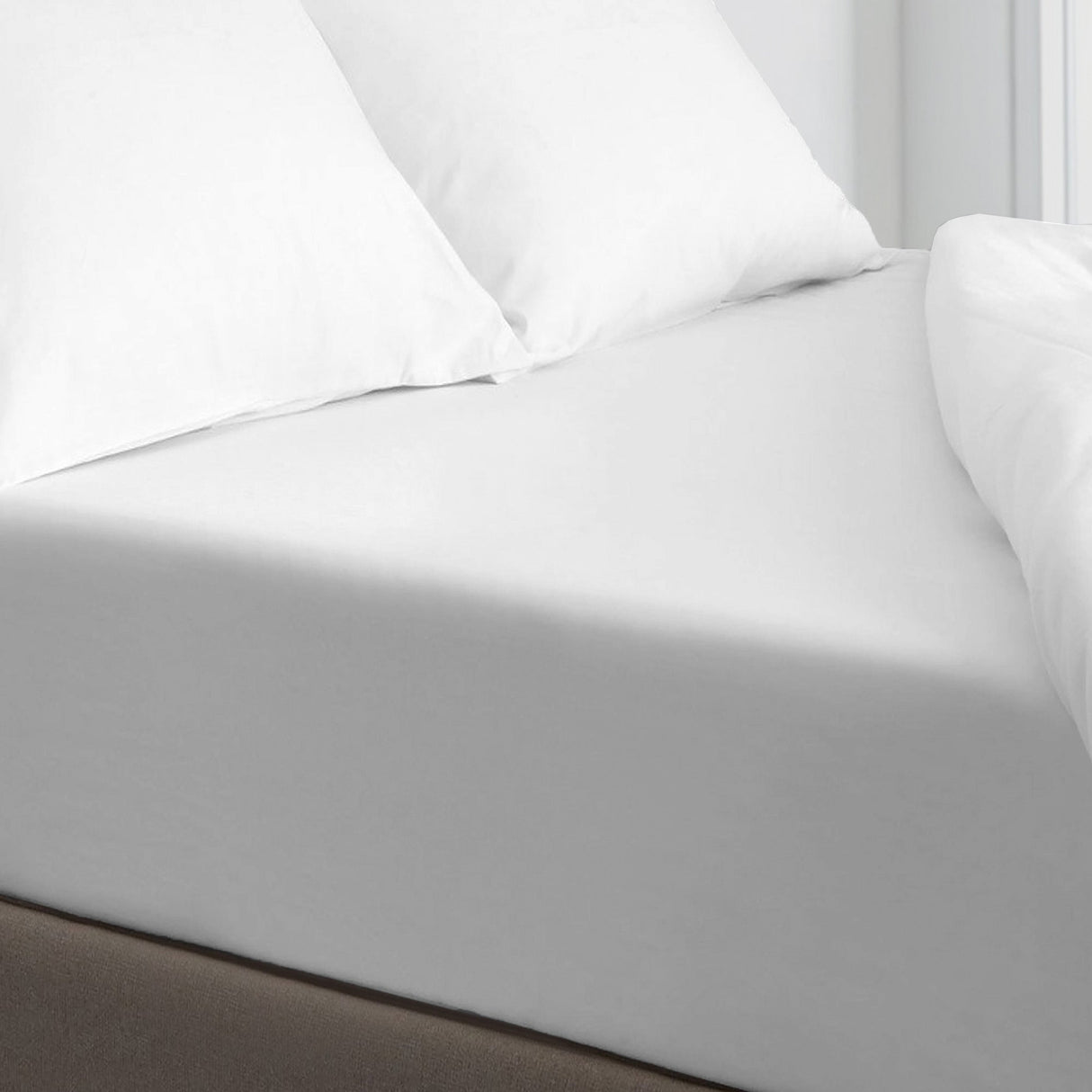 Velosso Microfibre Fitted Sheet