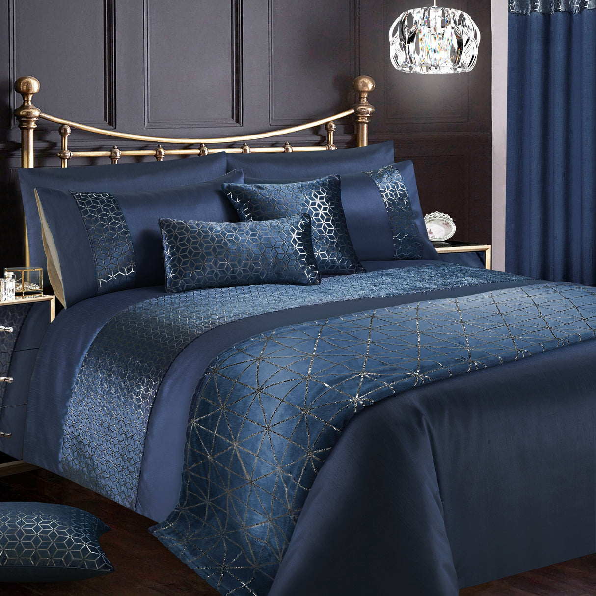 Intimates Vera Duvet Cover & Pillowcase Set
