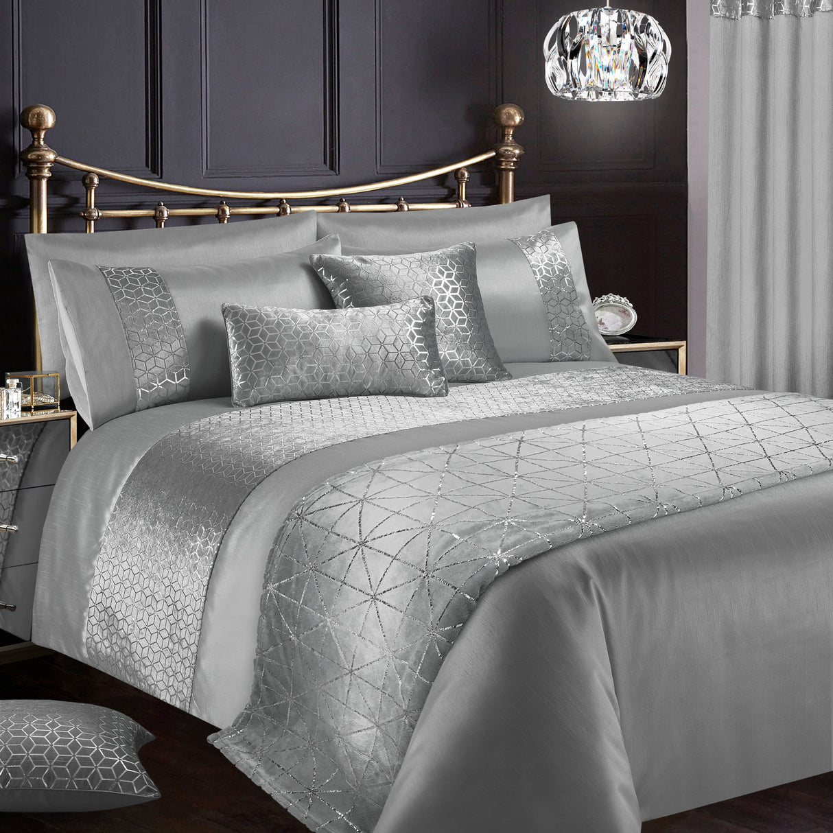 Intimates Vera Duvet Cover & Pillowcase Set