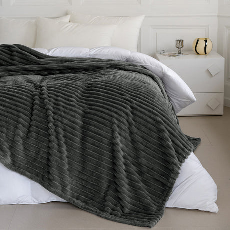 Velosso Super Soft Chunky Cord Blanket Throw