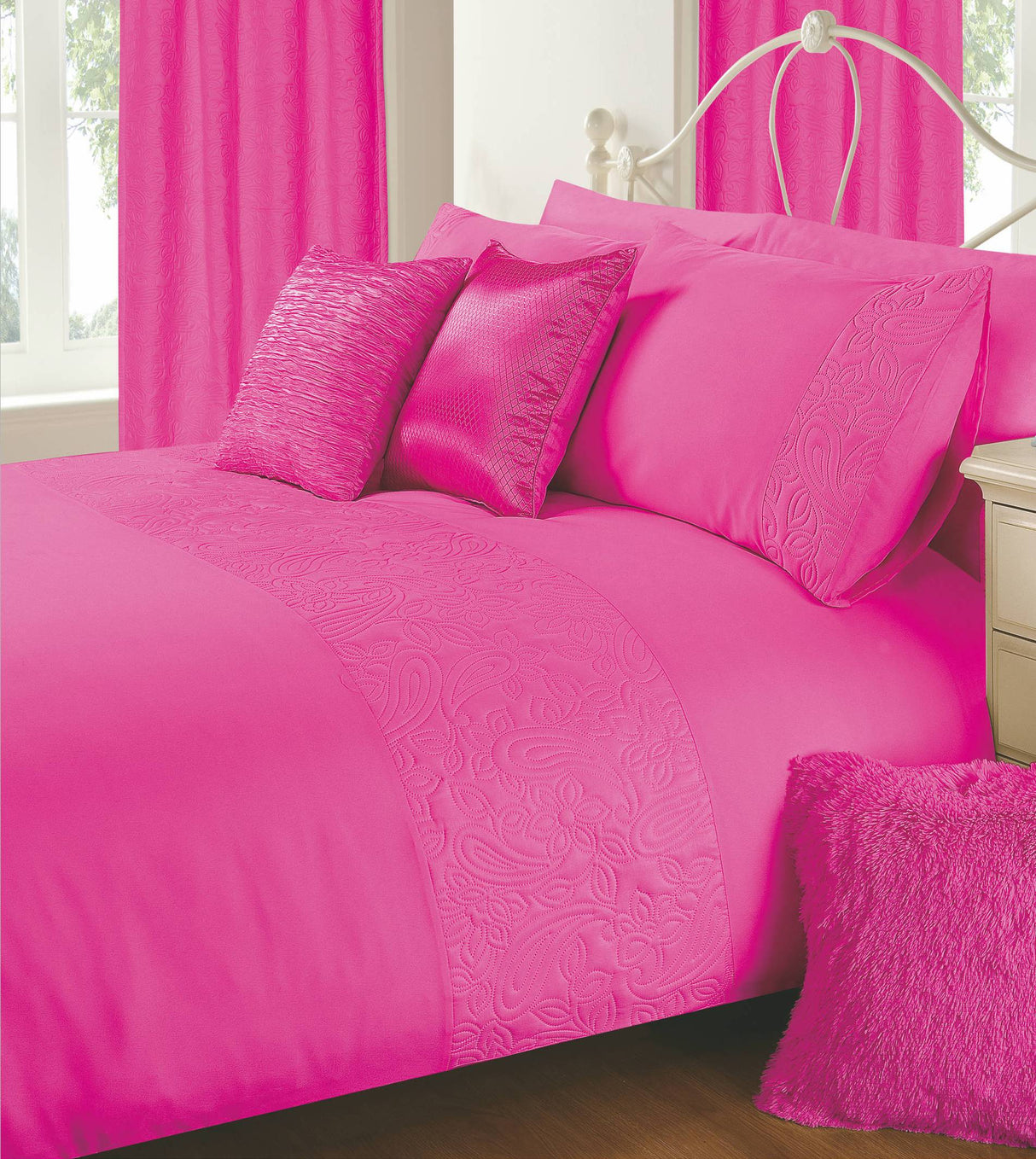 Intimates Alexis Duvet Cover & Pillowcase Set