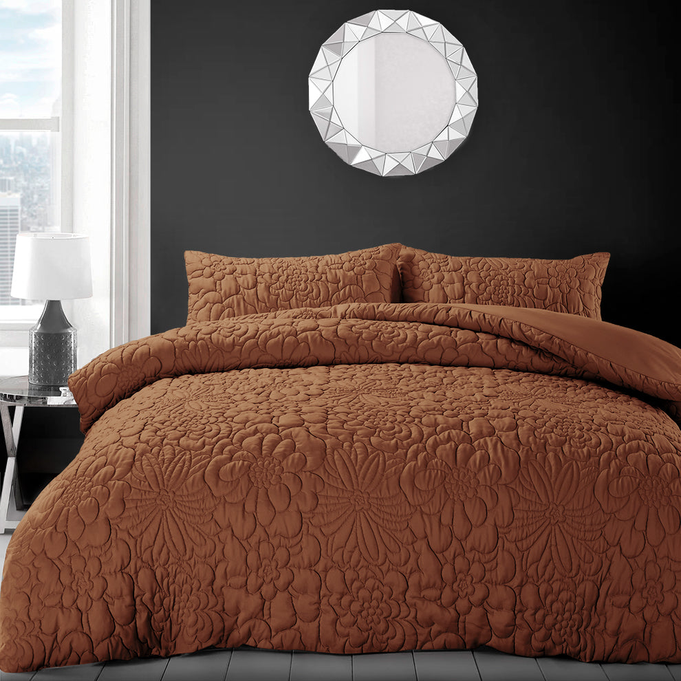 Velosso Alini Quilted Duvet Cover & Pillowcase Set