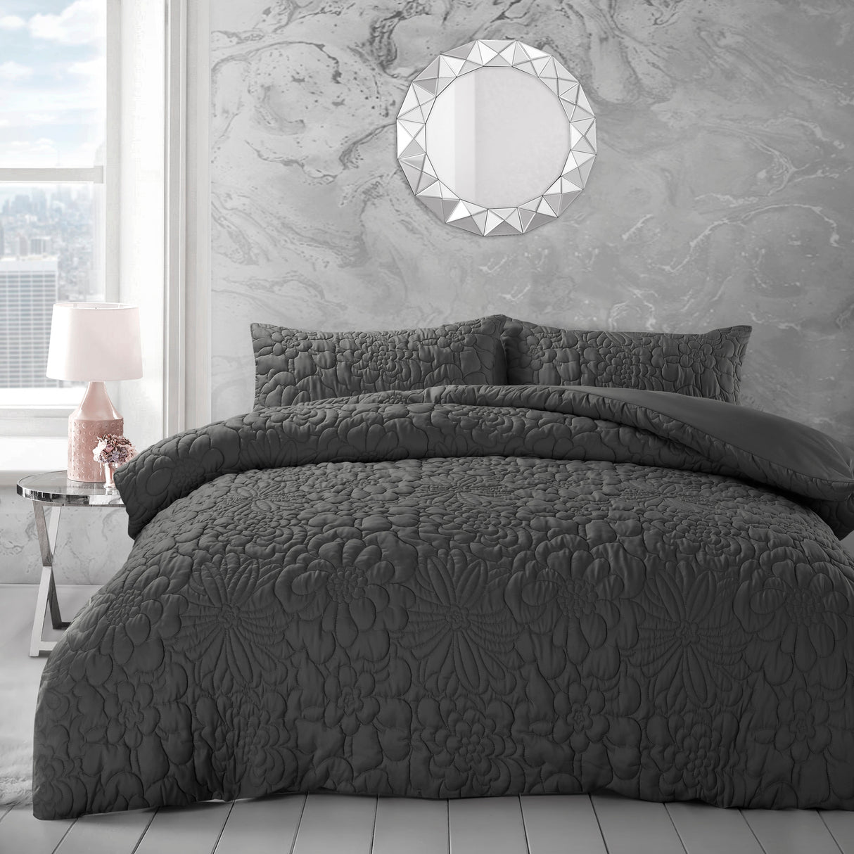 Velosso Alini Quilted Duvet Cover & Pillowcase Set