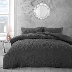 Velosso Alini Quilted Duvet Cover & Pillowcase Set