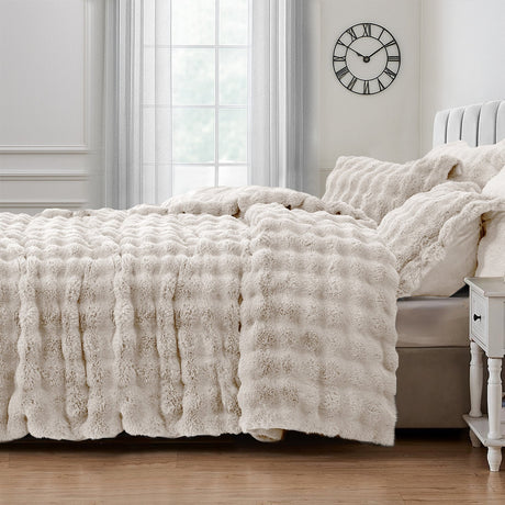 Sweet Dreams Bubble Faux Rabbit Fur Duvet Cover and Pillowcase Set