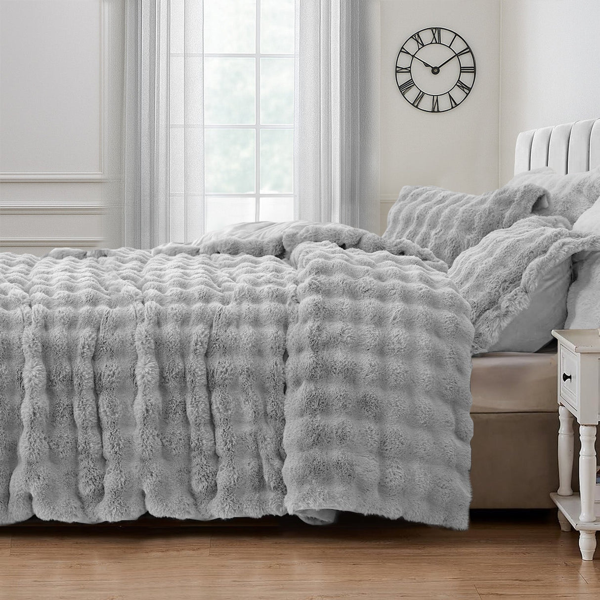 Sweet Dreams Bubble Faux Rabbit Fur Duvet Cover and Pillowcase Set
