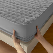 Sweet Dreams Alpine Bubble Faux Fur Fitted Sheet