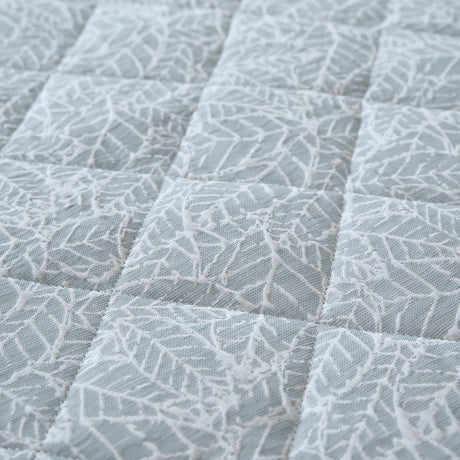 Velosso Ayda Jacquard Floral Quilted Bedspread Set