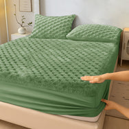 Velosso Chunky Popcorn Faux Rabbit Fur Fitted Sheet