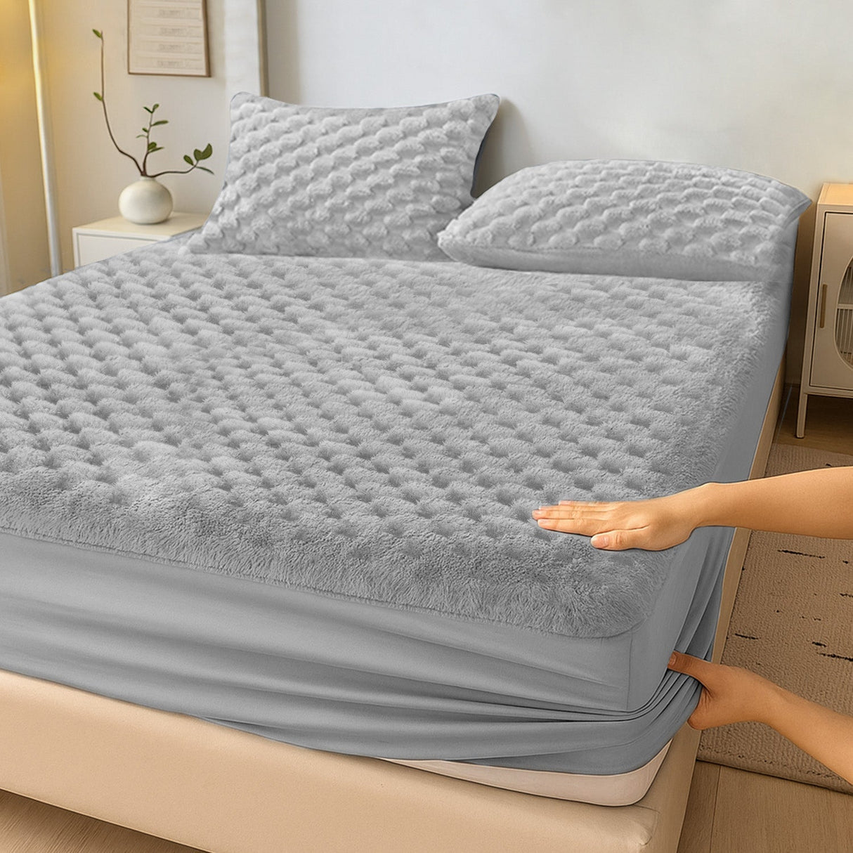Velosso Chunky Popcorn Faux Rabbit Fur Fitted Sheet