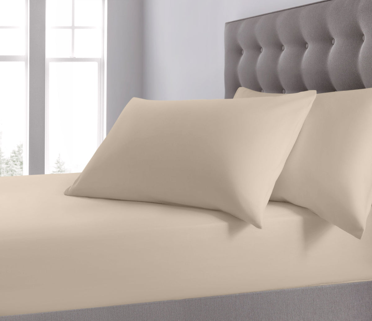 Velosso Plain Dyed Fitted Sheet