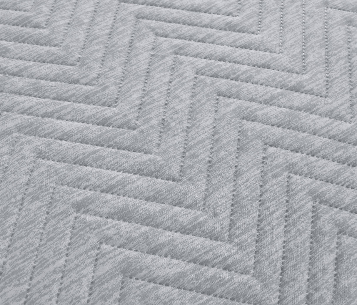 Home Republic Hudson Chevron Pinsonic Duvet Cover and Pillowcase Set