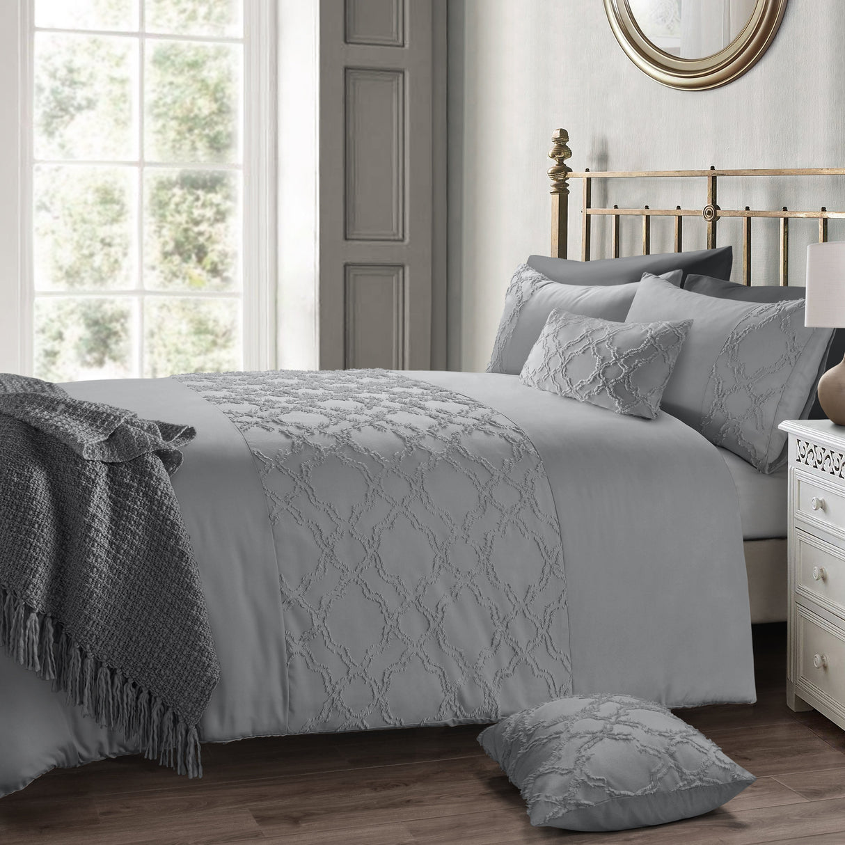 Velosso Kiera Tufted Duvet Cover & Pillowcase Set