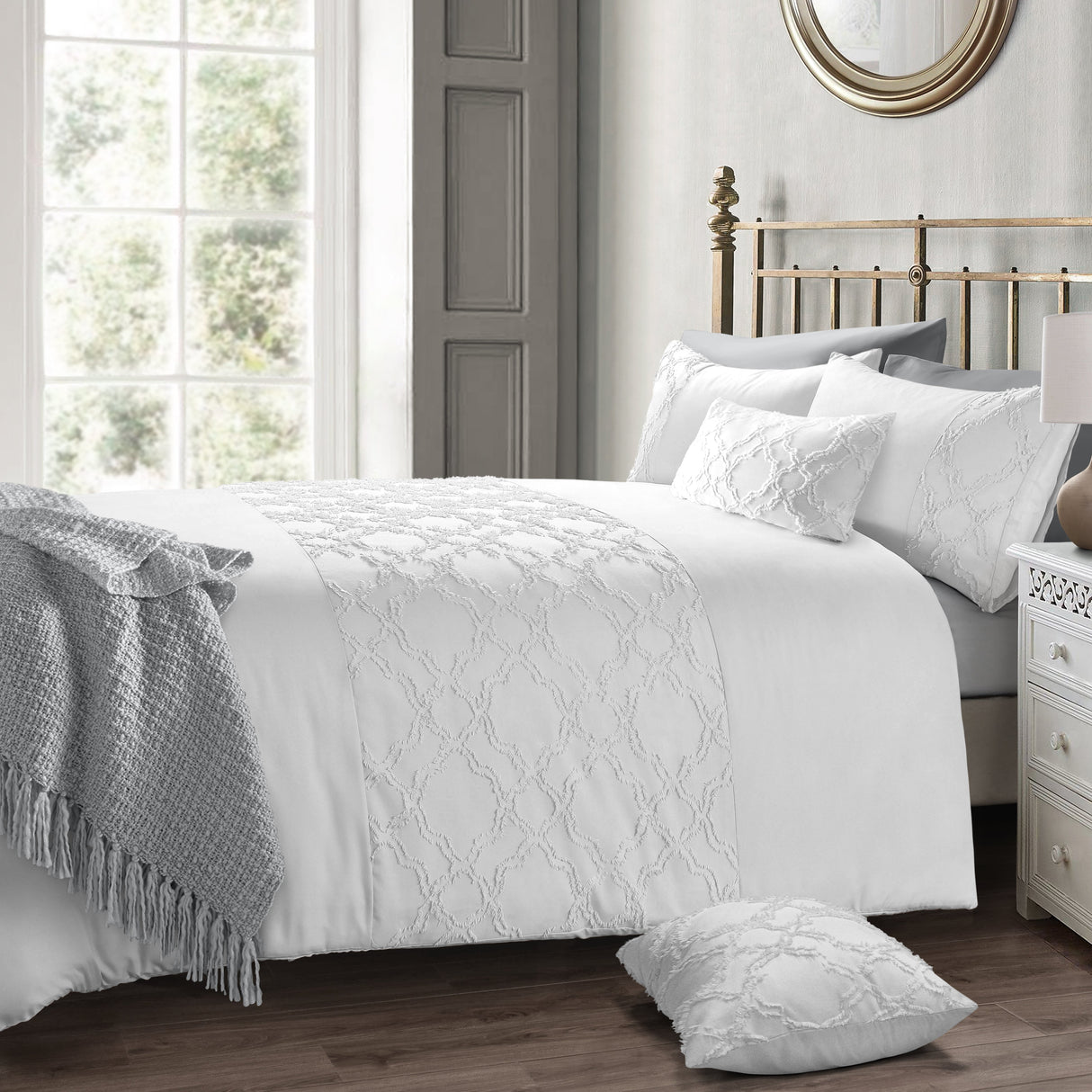 Velosso Kiera Tufted Duvet Cover & Pillowcase Set