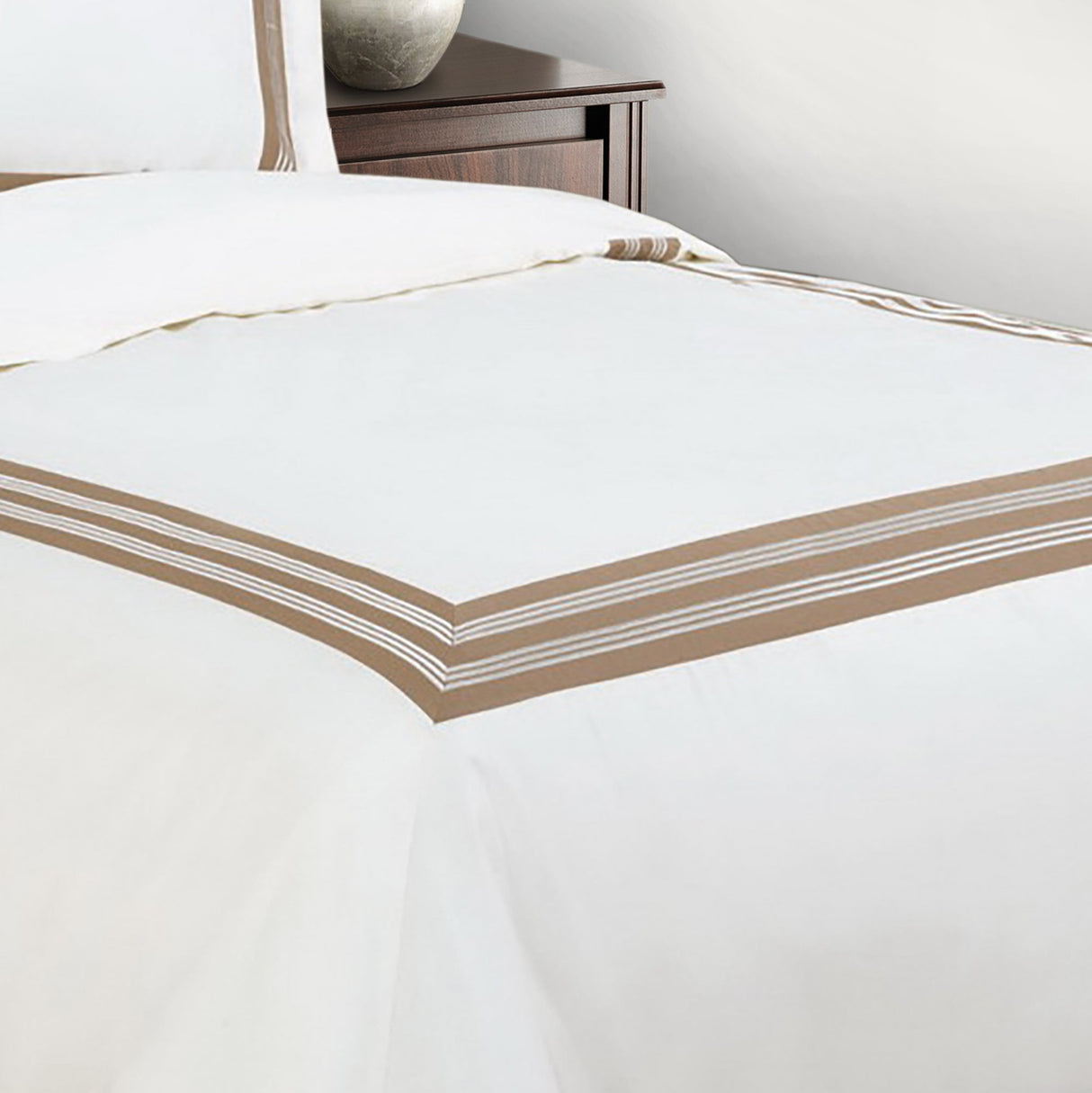 Sweet Dreams Knightsbridge 100% Egyptian Cotton 330 Thread Count Duvet Cover