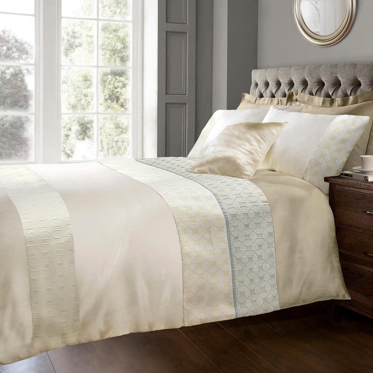 Intimates Pandora Duvet Cover & Pillowcase Set