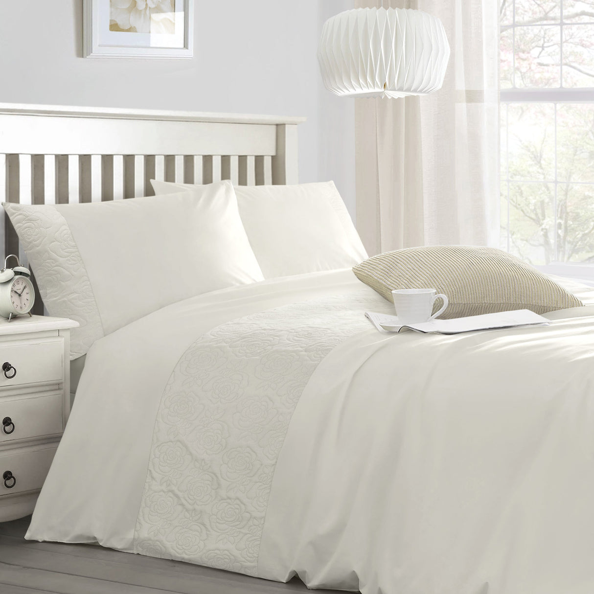 Velosso Quilted Floral Duvet Cover & Pillowcase Set