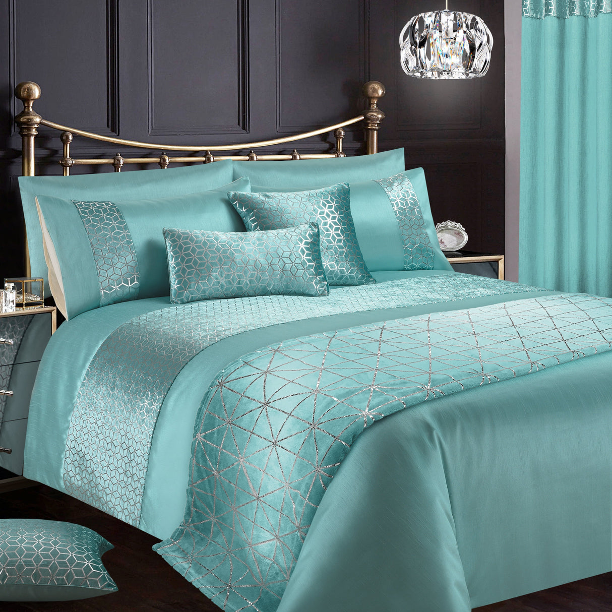 Intimates Vera Duvet Cover & Pillowcase Set