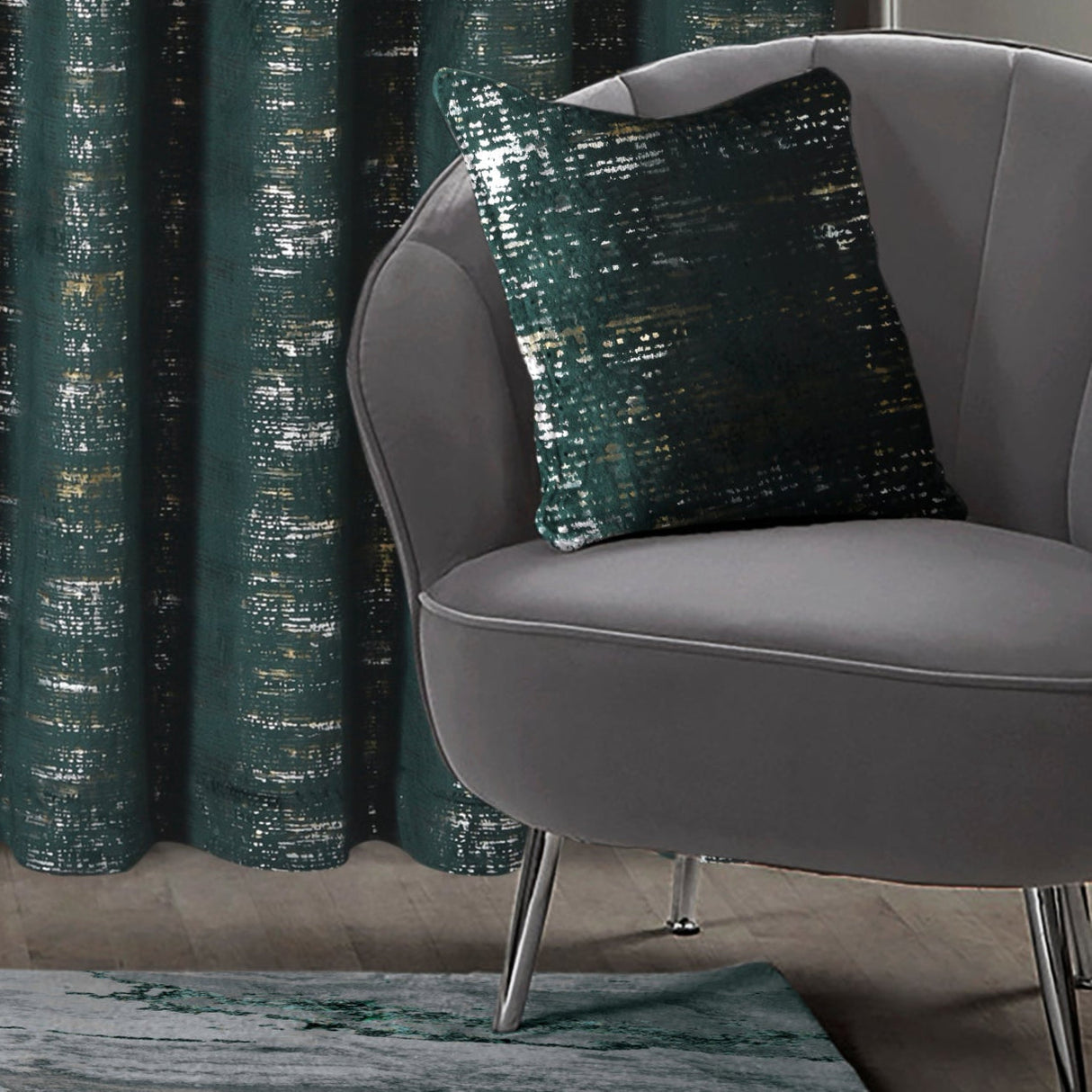 Intimates Warwick Cushion