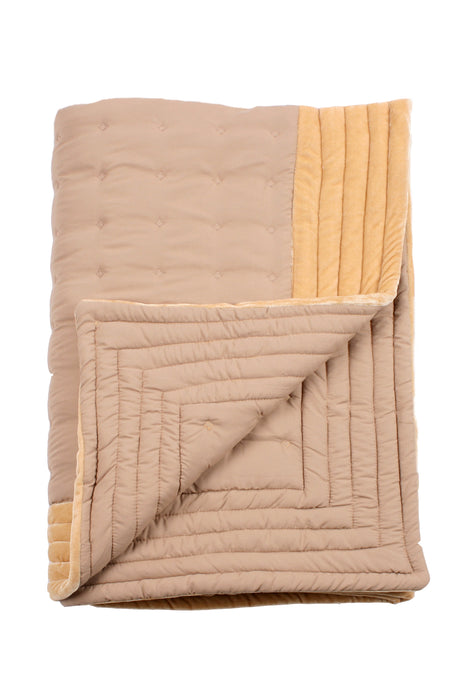 Velosso Boston Quilted Throw