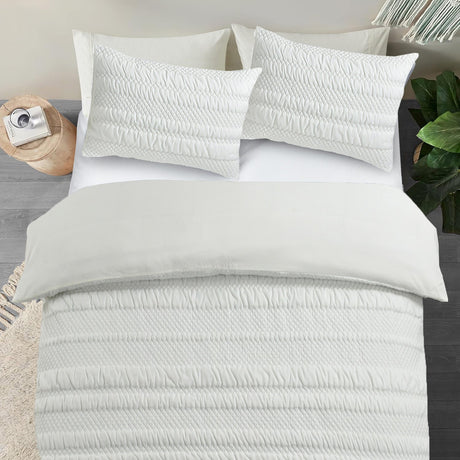 Velosso Saville Embossed Geometric Pattern Duvet Cover and Pillowcase Set